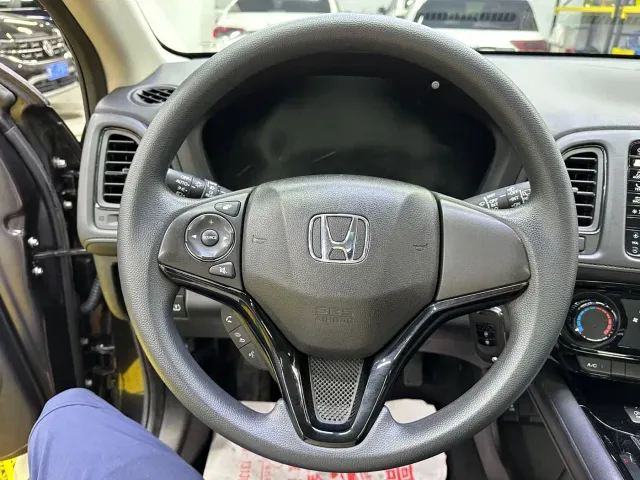 Honda Vezel — Фото автомобиля 10