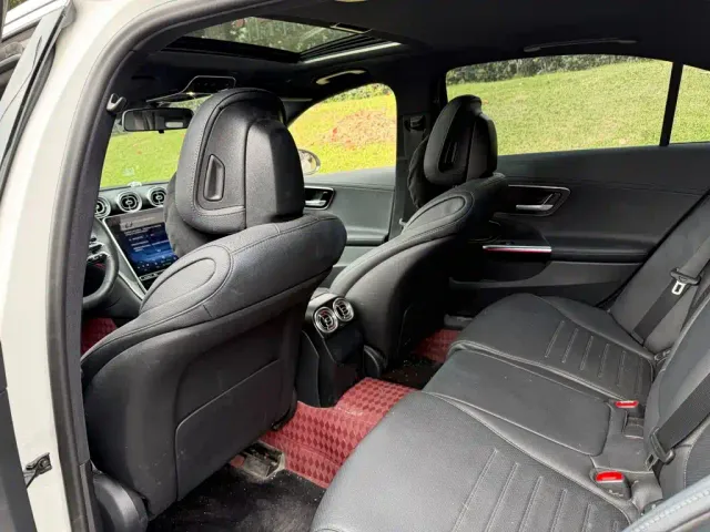Mercedes-Benz C-Class — Фото автомобиля 11