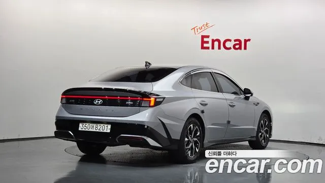 Hyundai Sonata — Фото автомобиля 2