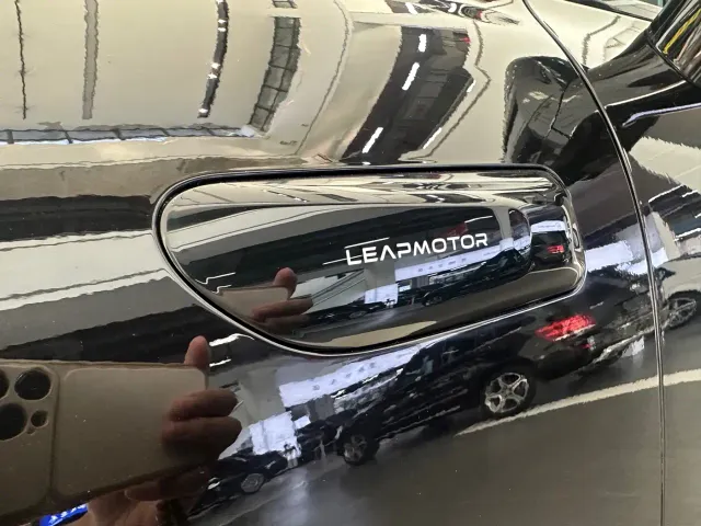 Leapmotor C16 — Фото автомобиля 18