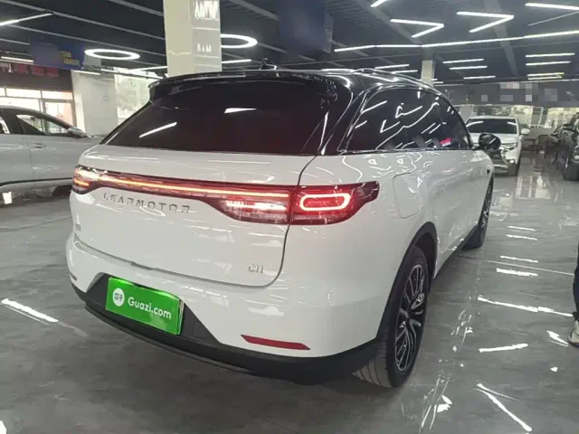Leapmotor C11 — Фото автомобиля 6