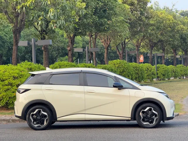 BYD Dolphin — Фото автомобиля 15