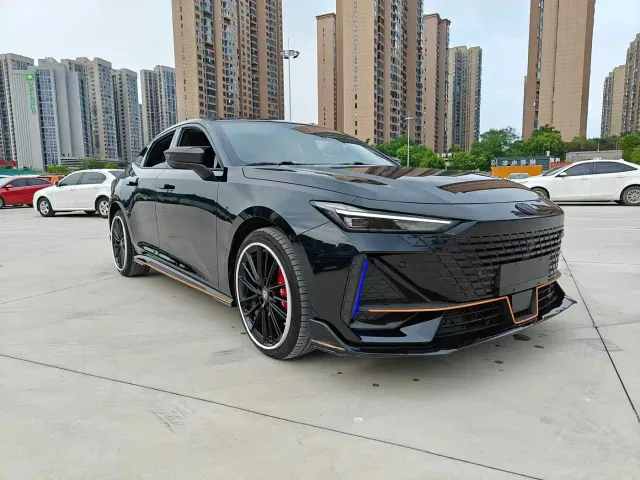 Changan UNI-V — Фото автомобиля 3