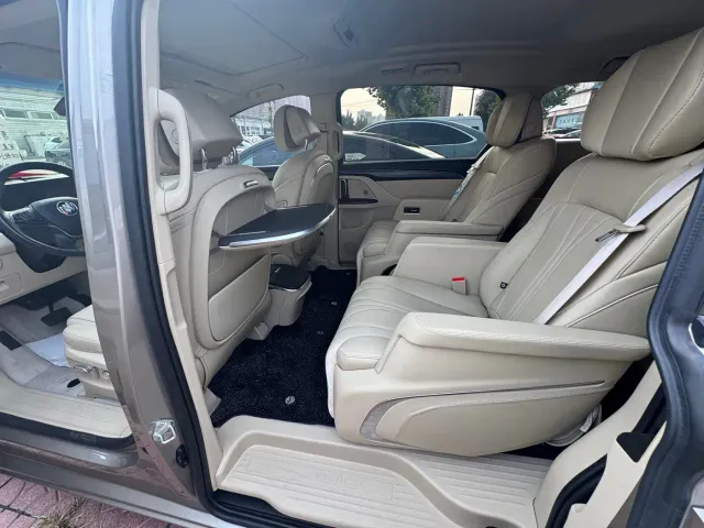Buick Buick GL8 2023 ES Landmaster Exclusive — Фото автомобиля 18