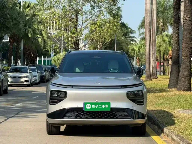 Xpeng G9 — Фото автомобиля 2
