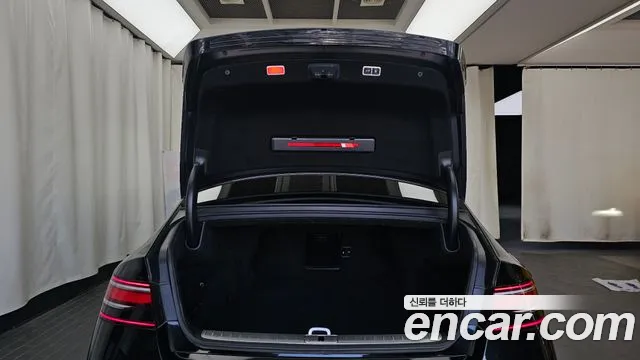 Genesis G90 — Фото автомобиля 20
