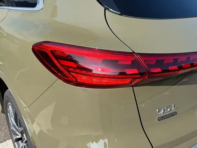 Audi Q5L — Фото автомобиля 29