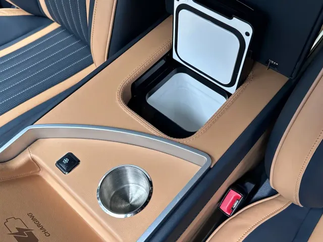 Mercedes-Benz V-Class — Фото автомобиля 14