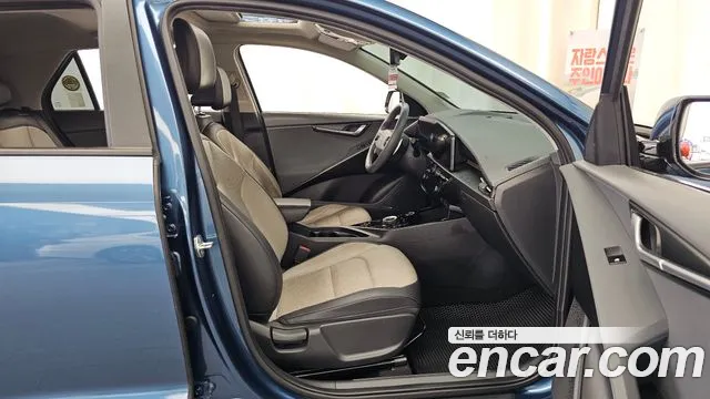Kia Niro The All New Niro Signature — Фото автомобиля 10