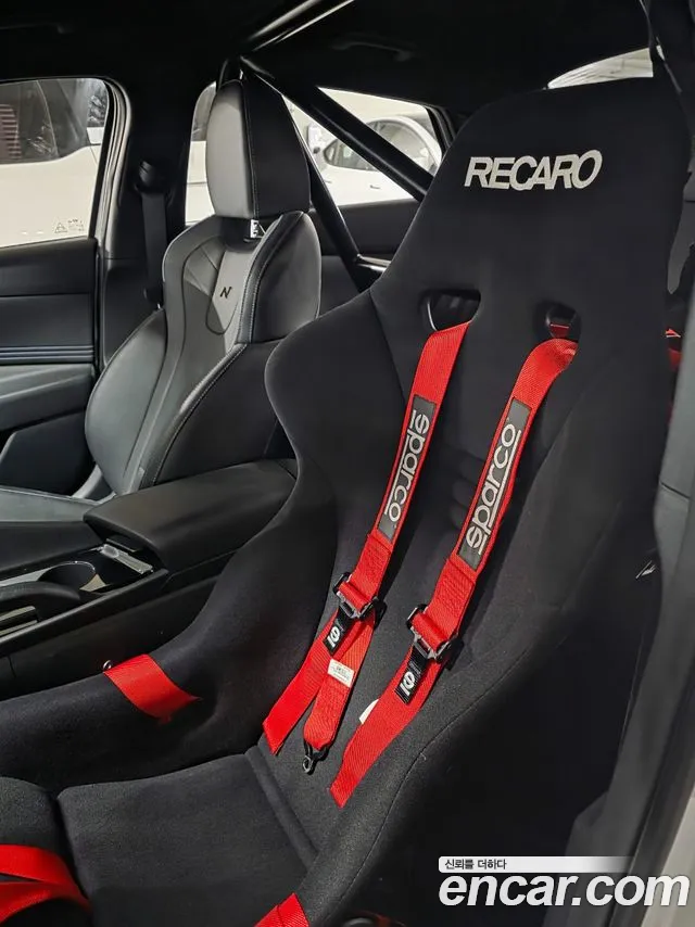 Hyundai AVANTE — Фото автомобиля 9