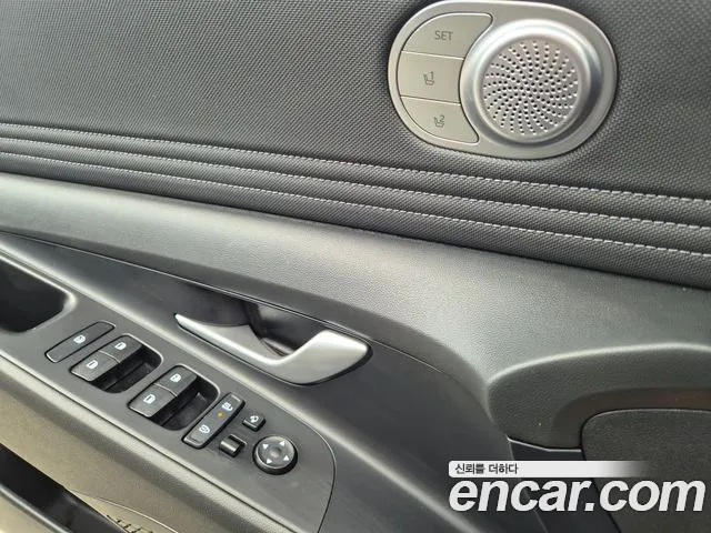 Hyundai Avante CN7 — Фото автомобиля 16