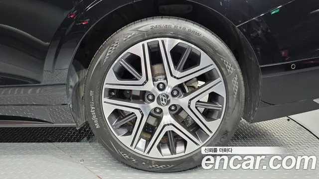 Hyundai Grandeur GN7 — Фото автомобиля 21