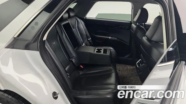 Hyundai Grandeur GN7 — Фото автомобиля 17