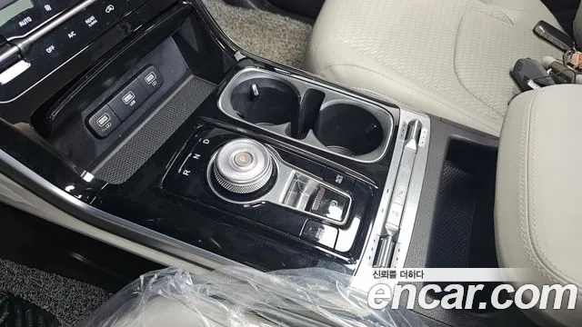 Kia Canival Carnival 4 поколение Бензин 7 мест Signature — Фото автомобиля 9