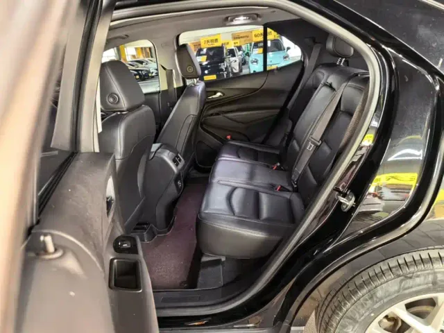 Chevrolet Equinox — Фото автомобиля 16
