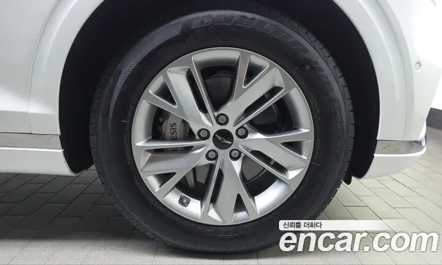 Genesis GV70 — Фото автомобиля 6