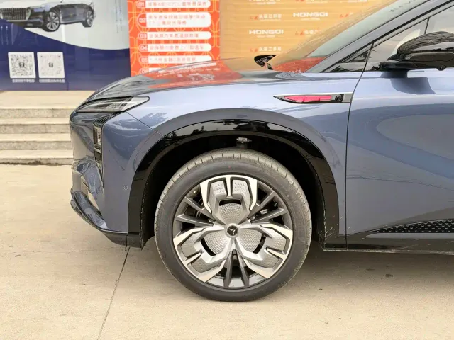 Hongqi Tian Gong 08 — Фото автомобиля 4