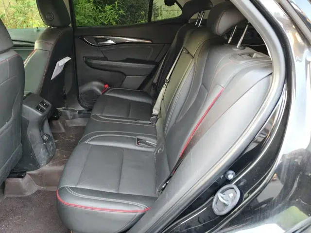 Buick Envision S — Фото автомобиля 13