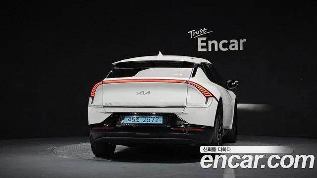 Kia EV6 — Фото автомобиля 4