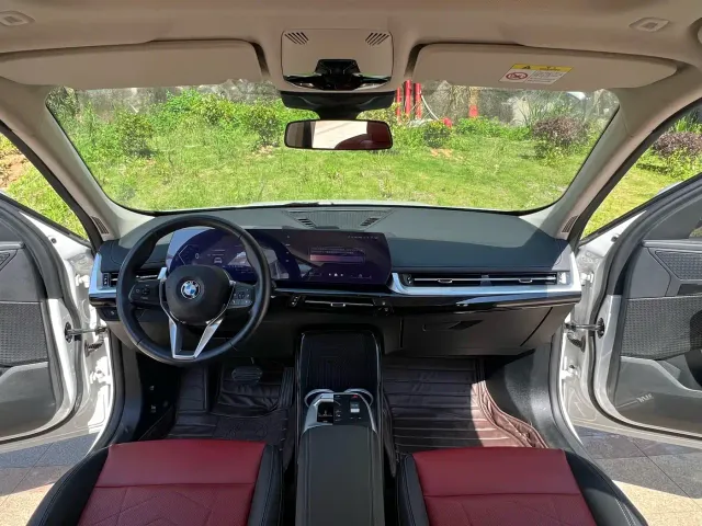 BMW X1 — Фото автомобиля 11