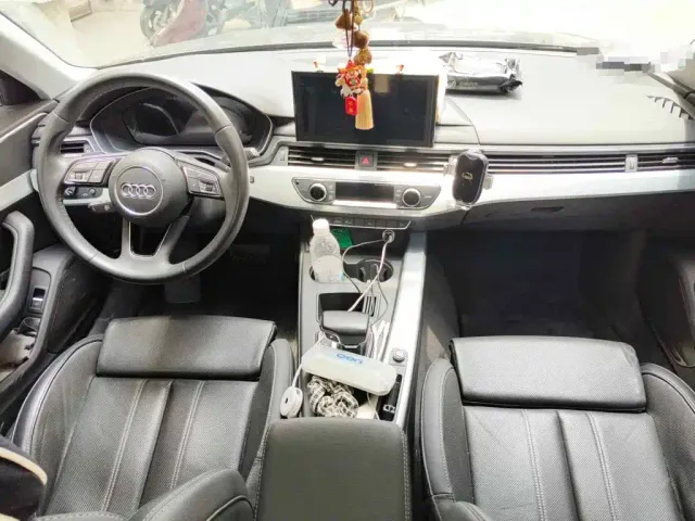 Audi A4L — Фото автомобиля 10