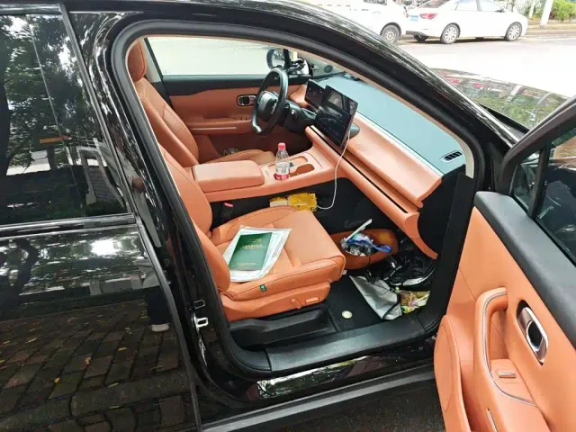 Leapmotor C16 — Фото автомобиля 19