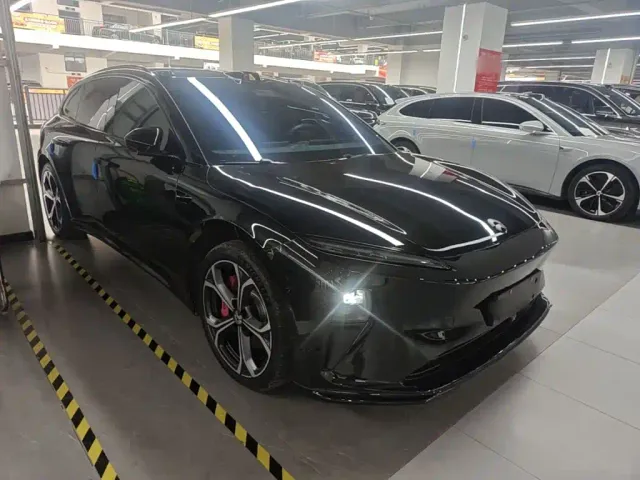 Nio ET5 Touring — Фото автомобиля 3