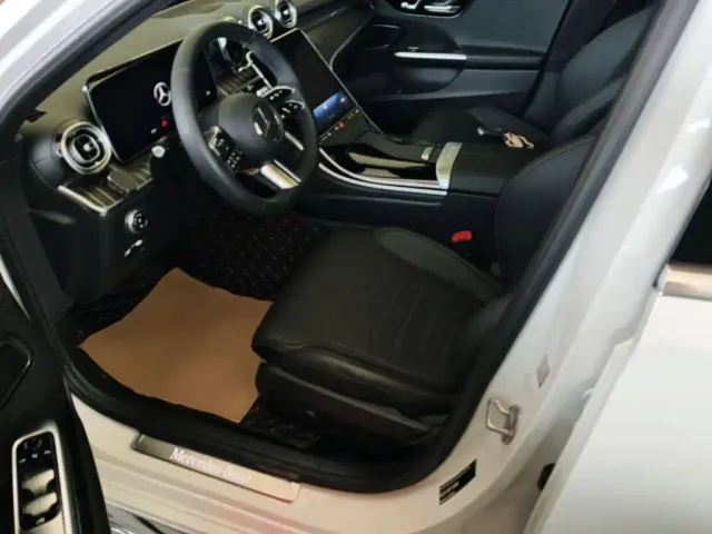 Mercedes-Benz C-Class — Фото автомобиля 14