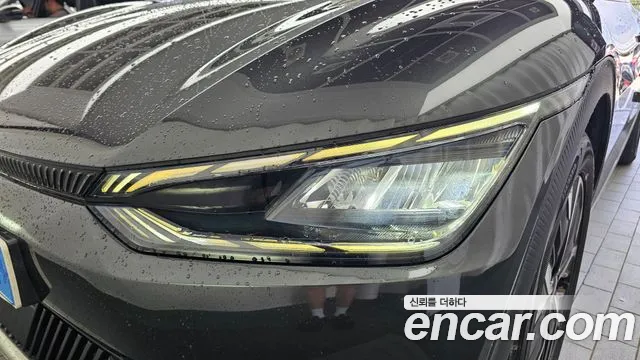 Kia EV6 — Фото автомобиля 22
