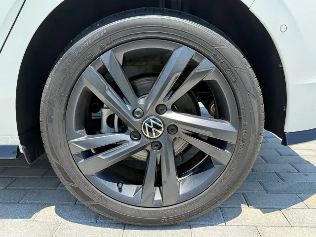 Volkswagen Golf — Фото автомобиля 9