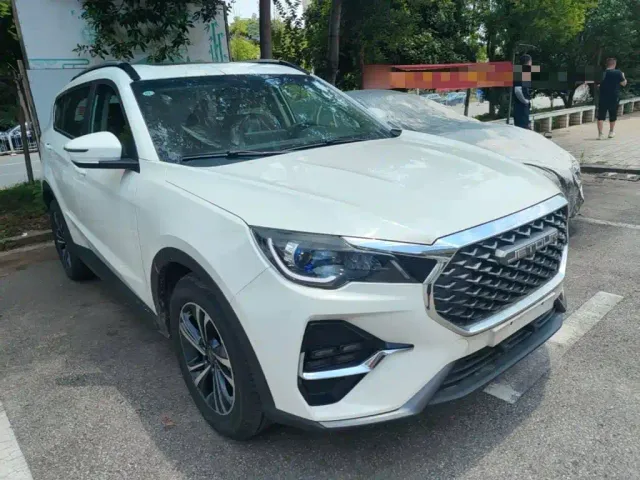 Jetour X70 — Фото автомобиля 3