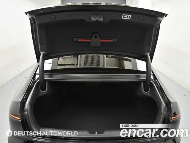 Hyundai Grandeur GN7 — Фото автомобиля 18