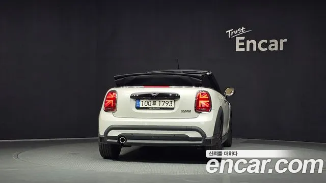 Mini Cooper Convertible — Фото автомобиля 4