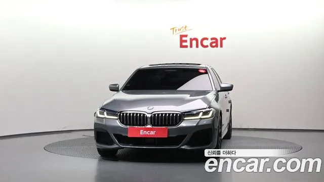 BMW 5 Series G30 — Фото автомобиля 3