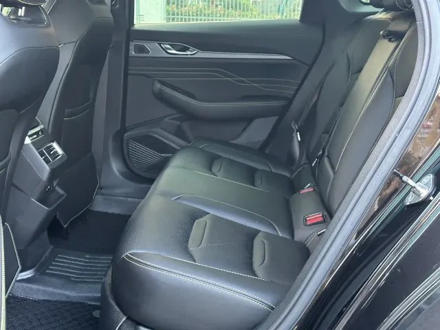 Geely Xingrui — Фото автомобиля 6
