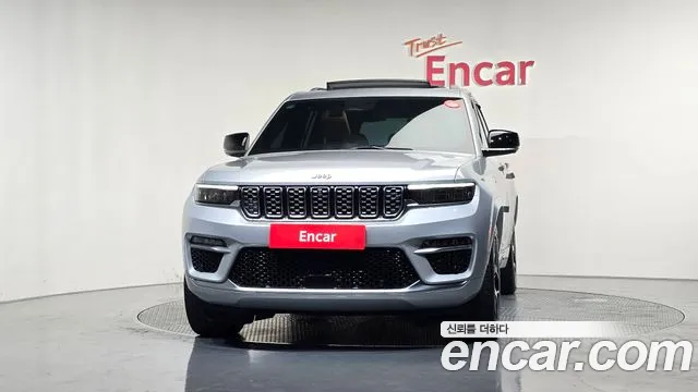 Jeep Cherokee — Фото автомобиля 3