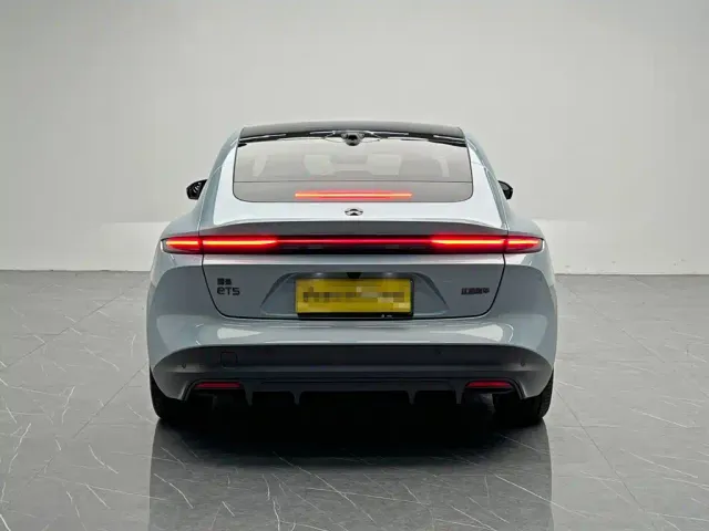 Nio ET5 — Фото автомобиля 5