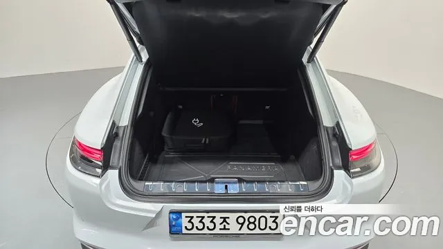 Porsche Panamera — Фото автомобиля 19