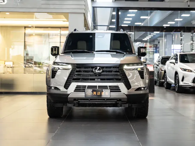 Lexus GX — Фото автомобиля 2