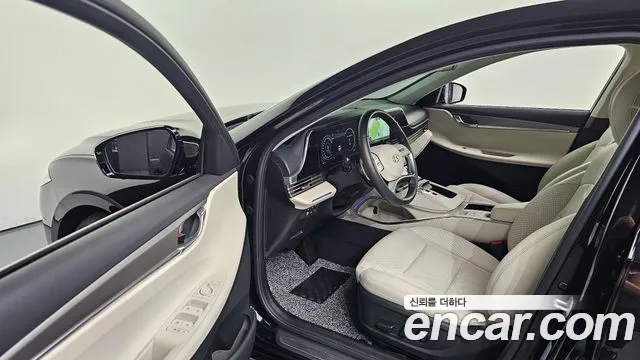 Hyundai Grandeur New — Фото автомобиля 15