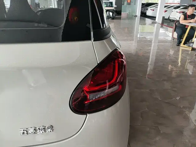 Wuling Bingo — Фото автомобиля 7