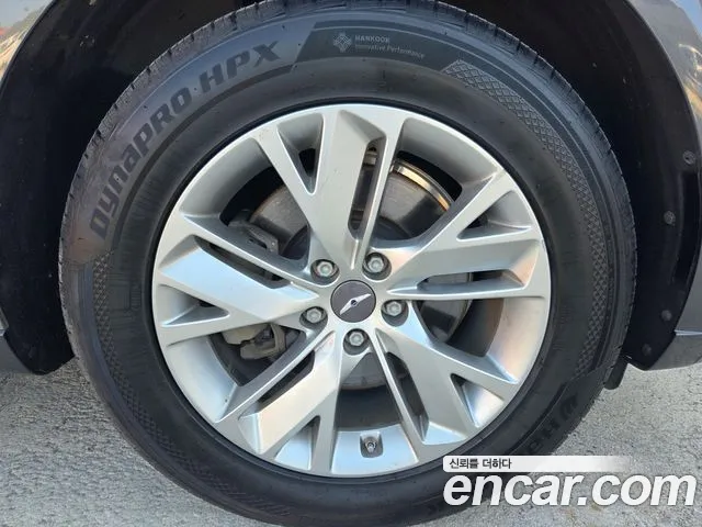 Genesis GV70 — Фото автомобиля 14