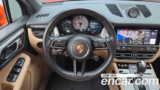 Porsche Macan — Фото автомобиля 13