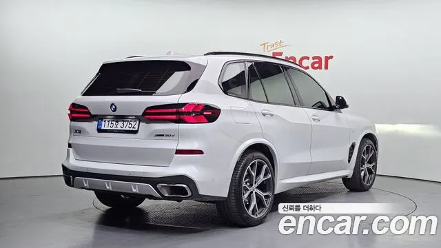 BMW X5 — Фото автомобиля 2