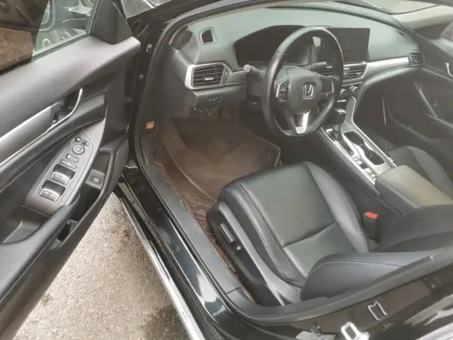 Honda Accord — Фото автомобиля 15