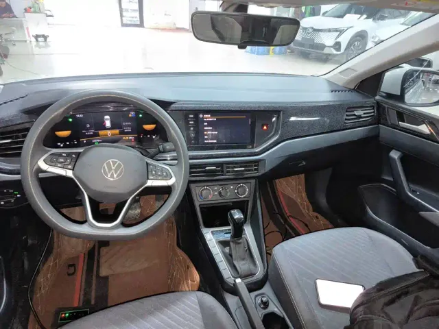 Volkswagen Lavida — Фото автомобиля 12