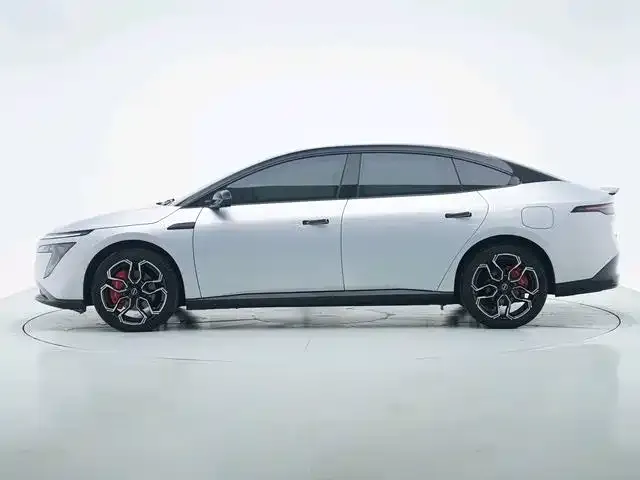 Nissan N7 — Фото автомобиля 4