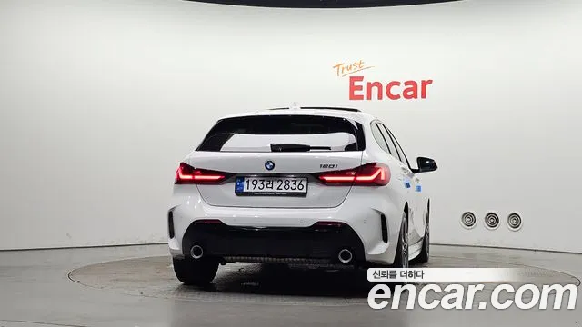 BMW 1 Series — Фото автомобиля 4