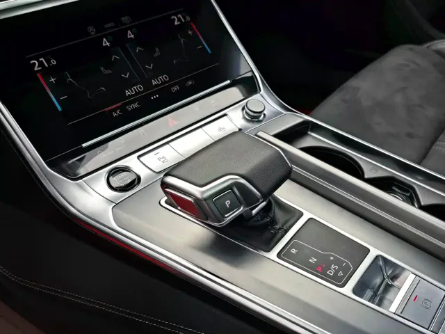 Audi A7L — Фото автомобиля 9