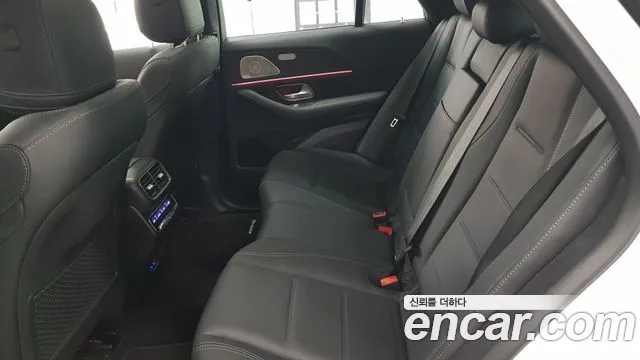 Mercedes-Benz GLE-Class — Фото автомобиля 10